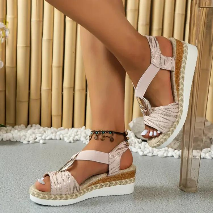 Quinn|  Orthopedic sandals