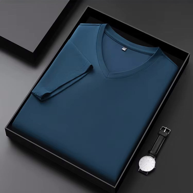 Carter | V-Neck Tee